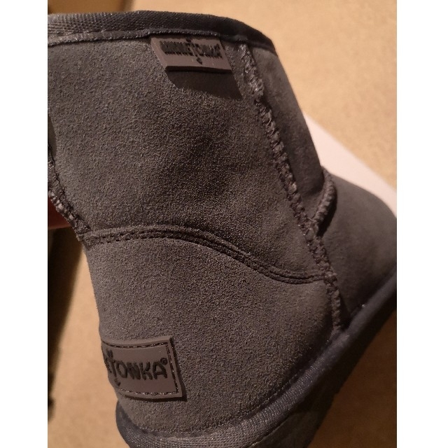 Minnetonka(ミネトンカ)の（新品未使用）MINNETONKA VISTA ANKLE BOOT size7 レディースの靴/シューズ(ブーツ)の商品写真
