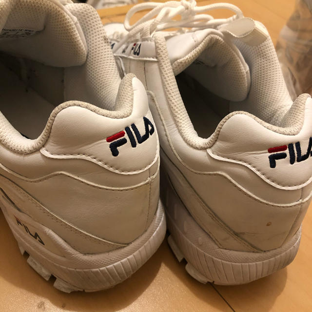 FILA(フィラ)の専用 メンズの靴/シューズ(スニーカー)の商品写真