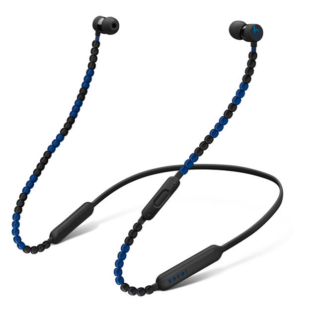 Beats by Dr Dre(ビーツバイドクタードレ)の新品 beatsX sacai ワイヤレス イヤホン スペシャルエディション スマホ/家電/カメラのオーディオ機器(ヘッドフォン/イヤフォン)の商品写真