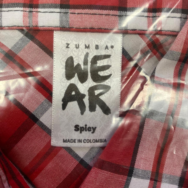 Zumba(ズンバ)のzumba チェックシャツ 赤 黒 Sサイズ ズンバウェア レディースのトップス(シャツ/ブラウス(長袖/七分))の商品写真