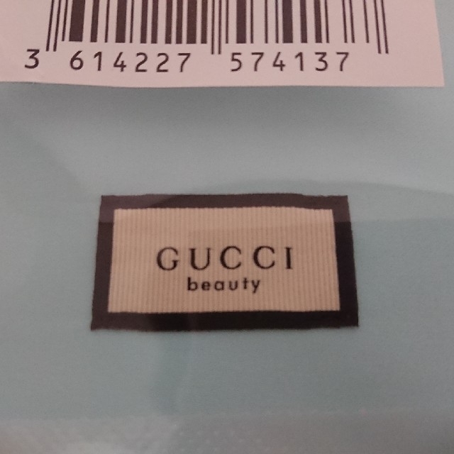 Gucci(グッチ)の非売品 GUCCI beauty ファスナー ポーチ ノベルティー ブルー 水色 レディースのファッション小物(ポーチ)の商品写真