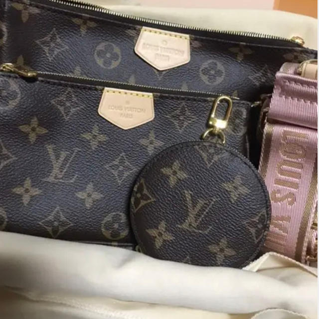 LOUIS VUITTON(ルイヴィトン)のミュルティ・ポシェット・アクセソワール ☆最終お値下げ☆ レディースのバッグ(ショルダーバッグ)の商品写真