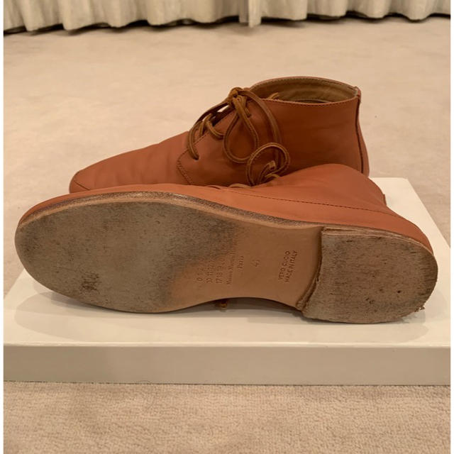 Maison Martin Margiela(マルタンマルジェラ)のメゾンマルジェラ タンカラー イタリア製チャッカブーツ メンズの靴/シューズ(ブーツ)の商品写真