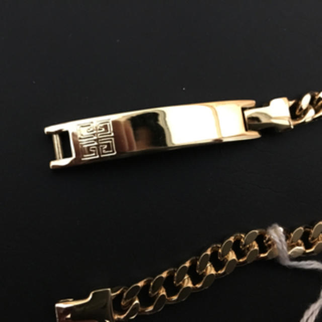 GIVENCHY(ジバンシィ)のGIVENCHY ジバンシーブレスレット メンズのアクセサリー(ブレスレット)の商品写真