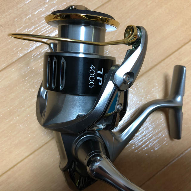 シマノ ツインパワー 4000HG シマノ ツインパワー 4000HG