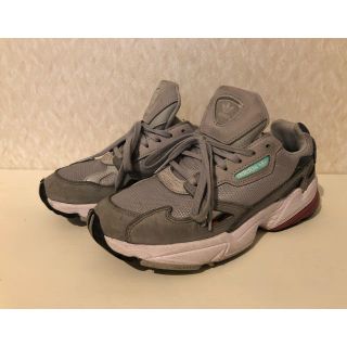 アディダス(adidas)のadidas FALCON W(スニーカー)