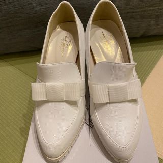 しまむら 白 ローファー 革靴 レディース の通販 12点 しまむらのレディースを買うならラクマ しまむら 白 ローファー 革靴 レディース の通販 12点 しまむらのレディースを買うならラクマ