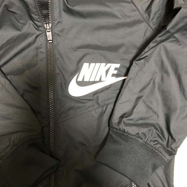 NIKE(ナイキ)のhnn様。ナイキジュニアジャンパー キッズ/ベビー/マタニティのキッズ服男の子用(90cm~)(ジャケット/上着)の商品写真