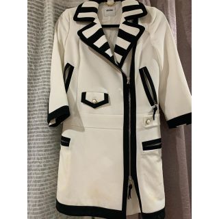 モスキーノ(MOSCHINO)のMOSCHINOモスキーノ　ジャケット　アウター(テーラードジャケット)