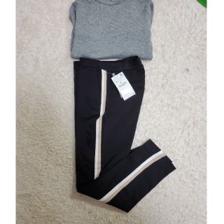 ザラ(ZARA)のZARA　パンツ　新品　ライン(クロップドパンツ)