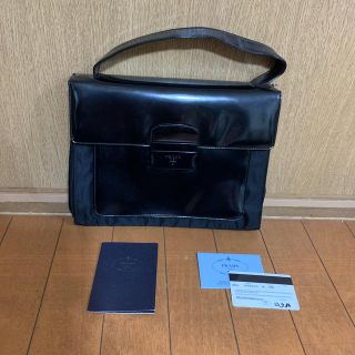 プラダ(PRADA)のお値下げ　プラダ　バック　ブラックエナメル　ギャランティーカード付(ハンドバッグ)