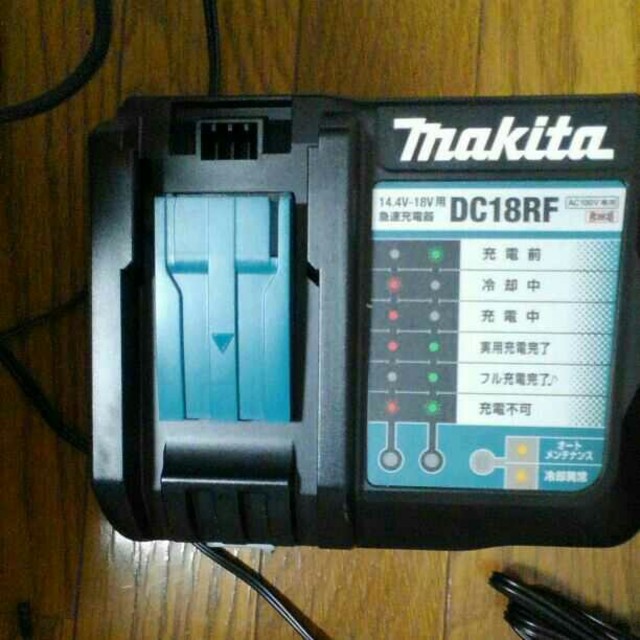 Makita - 新品未使用14.4V-18V バッテリー充電器セット 中古18Vバッテリー付きの通販 by よしひこ's shop｜マキタならラクマ