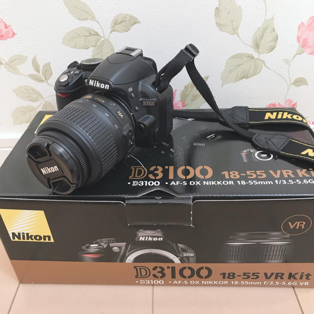 Nikon D3100 一眼レフカメラ18-55mmレンズ  WiFiSD付きスマホ/家電/カメラ