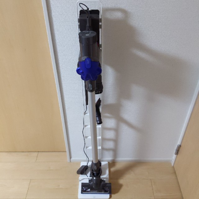 Dyson(ダイソン)のダイソン　コードレス掃除機　DC35 スマホ/家電/カメラの生活家電(掃除機)の商品写真