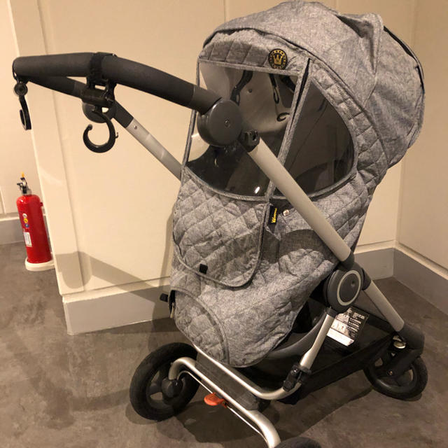 Stokke(ストッケ)の日本未発売　ストッケ　スクート  防風防寒カバー キッズ/ベビー/マタニティの外出/移動用品(ベビーカー用アクセサリー)の商品写真