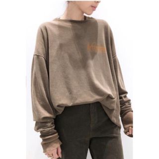 アパルトモンドゥーズィエムクラス(L'Appartement DEUXIEME CLASSE)のアパルトモン  レミレリーフ Print L/S Tee ブラウン 新品(Tシャツ(長袖/七分))