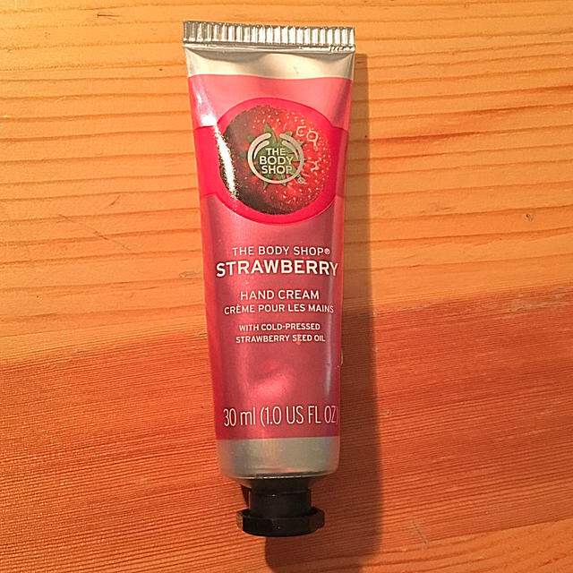 THE BODY SHOP(ザボディショップ)のハンドクリーム 30ml (★1/3使用済み) コスメ/美容のボディケア(ハンドクリーム)の商品写真