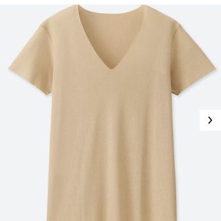 ユニクロ(UNIQLO)のユニクロ  ヒートテックシームレスＶネックT  新品未開封 送料無料 ベージュM(Tシャツ/カットソー(半袖/袖なし))