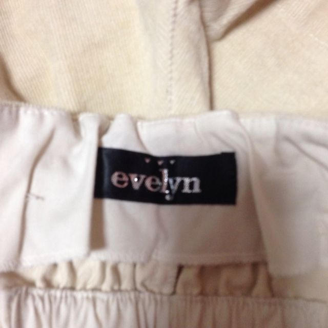 evelyn(エブリン)のevelyn コーデュロイショートパンツ レディースのパンツ(ショートパンツ)の商品写真