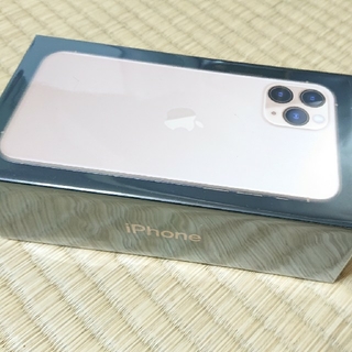 アイフォーン(iPhone)のiPhone11 Pro ゴールド 256GB(スマートフォン本体)