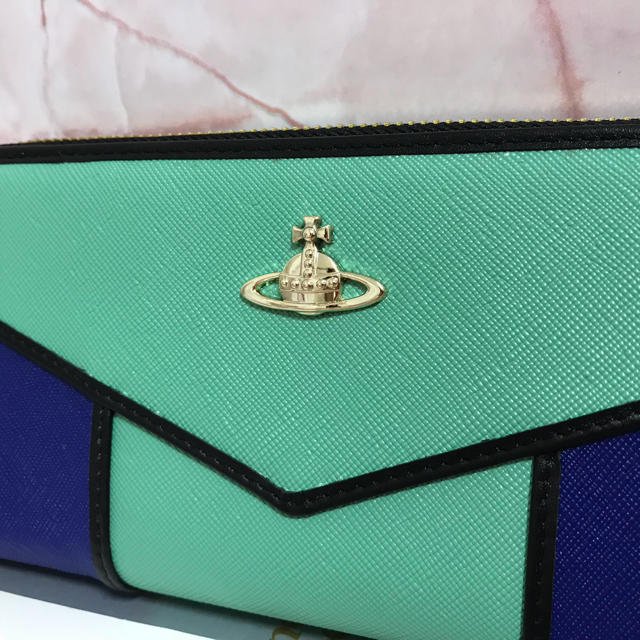 Vivienne Westwood(ヴィヴィアンウエストウッド)のブルー×グリーン長財布❤️ヴィヴィアンウエストウッド❤️新品・未使用 レディースのファッション小物(財布)の商品写真