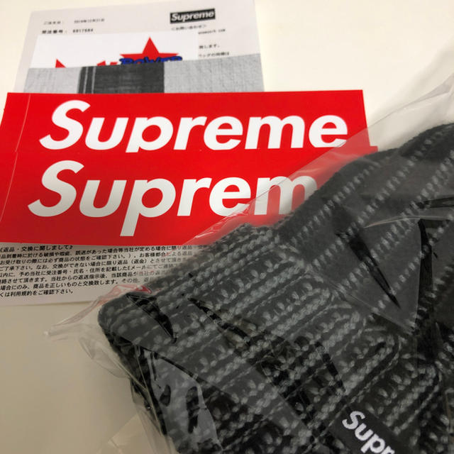 《美品》supreme 帽子　beanie straipe/ブラックニット帽/ビーニー