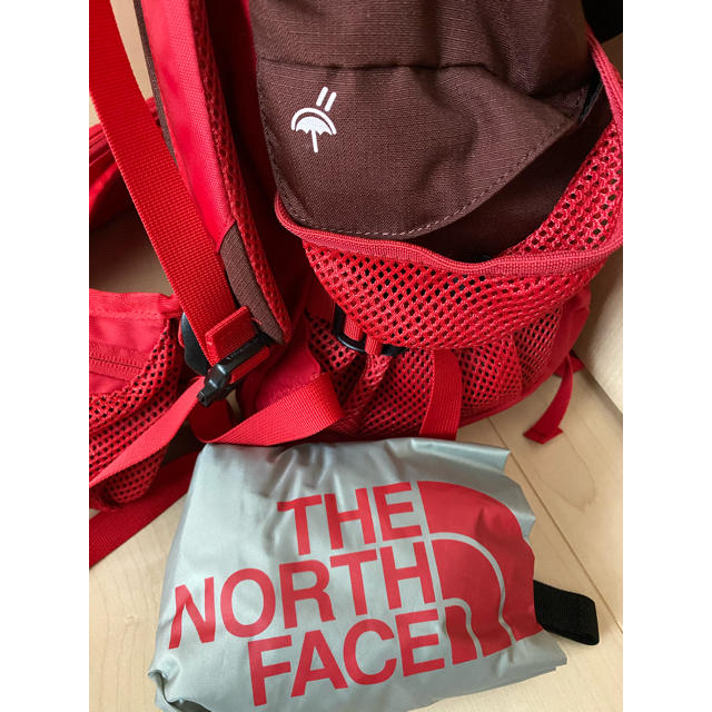 THE NORTH FACE(ザノースフェイス)のTHE NORTH FACE ノースフェイス　バックパック　テルス30 スポーツ/アウトドアのアウトドア(登山用品)の商品写真