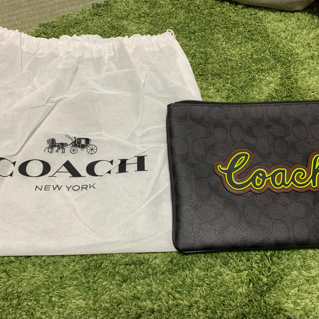 日本で発売 新品未使用!早い者勝ち!coachコーチ クラッチバッグ