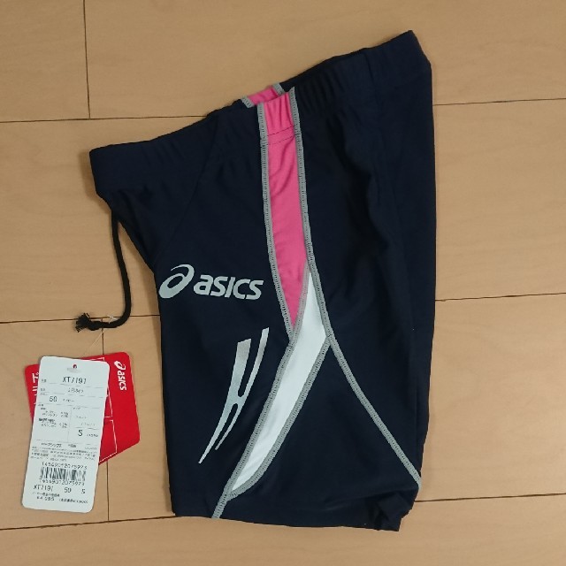 asics(アシックス)のアシックス ミドルタイツ サイズS  スポーツ/アウトドアのランニング(ウェア)の商品写真