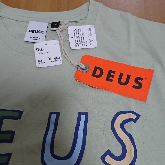 Deus ex Machina(デウスエクスマキナ)の新品未使用☆デウス☆Tシャツ☆Mサイズ メンズのトップス(Tシャツ/カットソー(半袖/袖なし))の商品写真