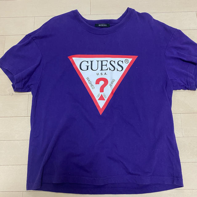 GUESS(ゲス)のGUESSのTシャツ レディースのトップス(Tシャツ(半袖/袖なし))の商品写真