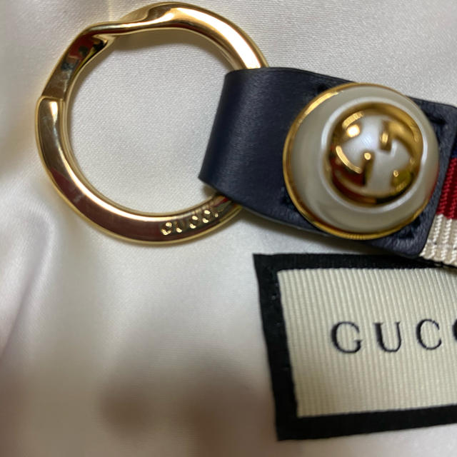 Gucci(グッチ)の超美品！GUCCI シェリーライン　キーホルダー レディースのファッション小物(キーホルダー)の商品写真