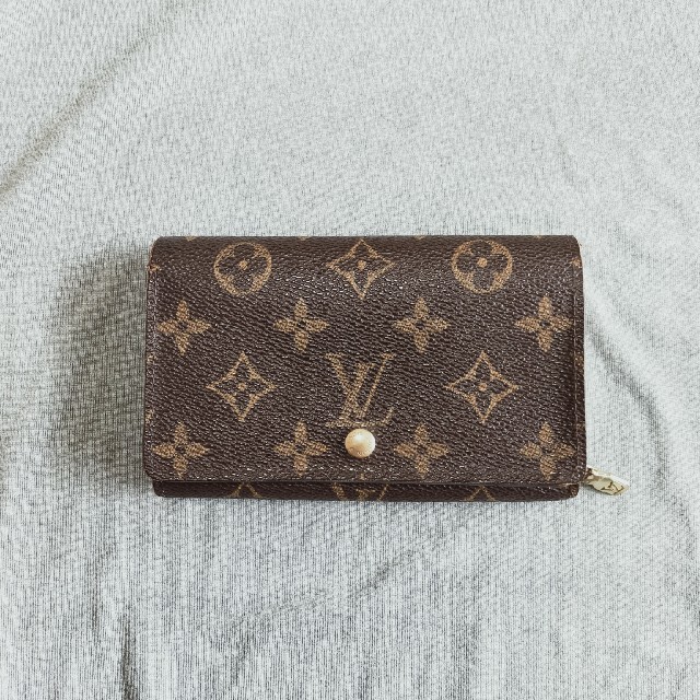 LOUIS VUITTON(ルイヴィトン)のルイヴィトンモノグラム財布 レディースのファッション小物(財布)の商品写真