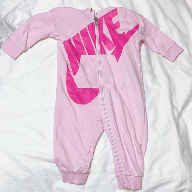 NIKE(ナイキ)のNIKEロンパース　ベビー キッズ/ベビー/マタニティのベビー服(~85cm)(ロンパース)の商品写真