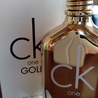 カルバンクライン(Calvin Klein)のカルバンクラインCK ONE GOLD 100ml(香水(女性用))