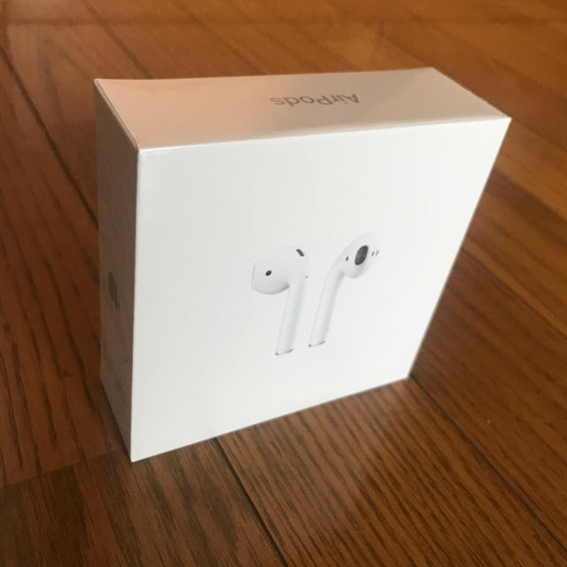 AirPods with Charging CaseMV7N2J/Aエアポッズヘッドフォン/イヤフォン