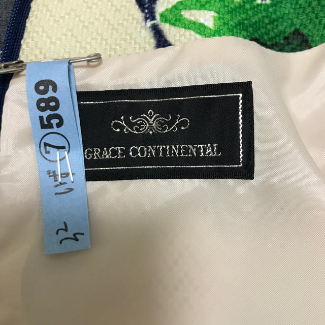 GRACE CONTINENTAL(グレースコンチネンタル)の値下げ！グレースコンチネンタル 花柄ワンピース レディースのワンピース(ミニワンピース)の商品写真