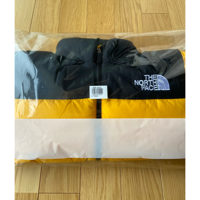 THE NORTH FACE(ザノースフェイス)の【新品未開封】ノースフェイス ダウン ヌプシ woman Ｍ NDW91952 レディースのジャケット/アウター(ダウンジャケット)の商品写真