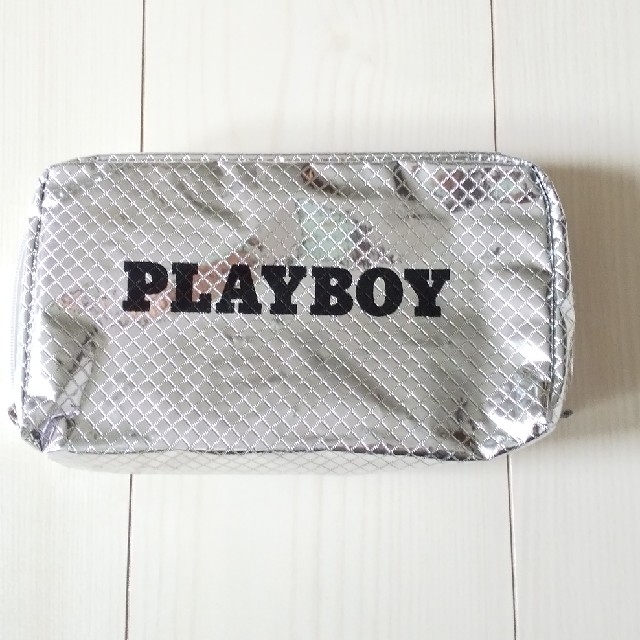 PLAYBOY(プレイボーイ)のPLAY BOY プレイボーイ 【新品】ポーチ レディースのファッション小物(ポーチ)の商品写真