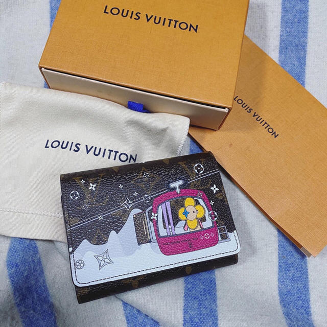 【数々のアワードを受賞】 LOUIS VUITTON - りさま専用⭐️限定商品❣️ポルトフォイユ　ヴィクトリーヌ♥️ 財布