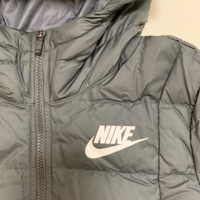 NIKE(ナイキ)の新品 Lサイズ ナイキ ダウンコート レディース レディースのジャケット/アウター(ダウンジャケット)の商品写真