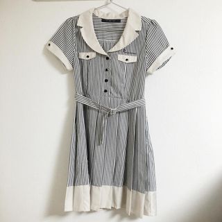 黒白ドット ピンクのボーリングシャツ風 サーキュラーワンピース
