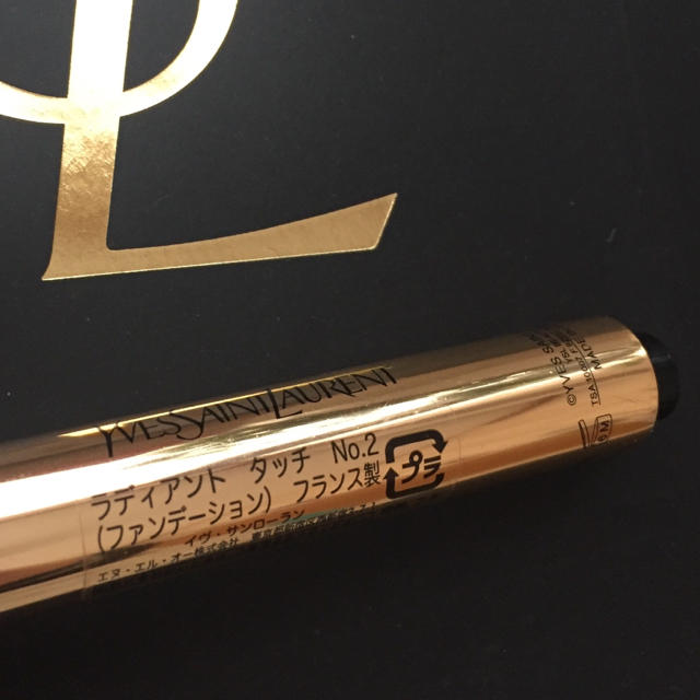 Yves Saint Laurent Beaute(イヴサンローランボーテ)の美品◎値下げ◎イヴサンローラン ラディアントタッチファンデーション コスメ/美容のベースメイク/化粧品(コンシーラー)の商品写真