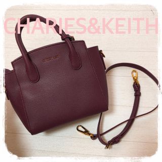 チャールズアンドキース(Charles and Keith)のCHARLES&KEITH ★ お洒落 ハンドバッグ ショルダーバッグ(ショルダーバッグ)