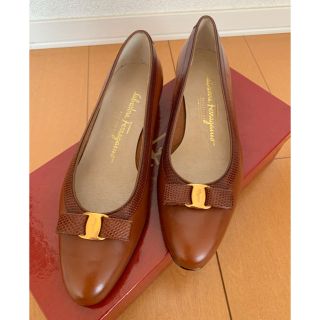 サルヴァトーレフェラガモ(Salvatore Ferragamo)の【新品未使用】フェラガモ ローファー(ハイヒール/パンプス)