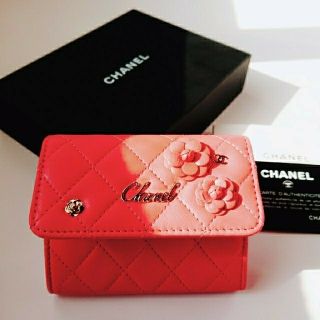 シャネル(CHANEL)の【新品】シャネル＊フラップウォレット＊カメリア＊マトラッセ＊カード(財布)