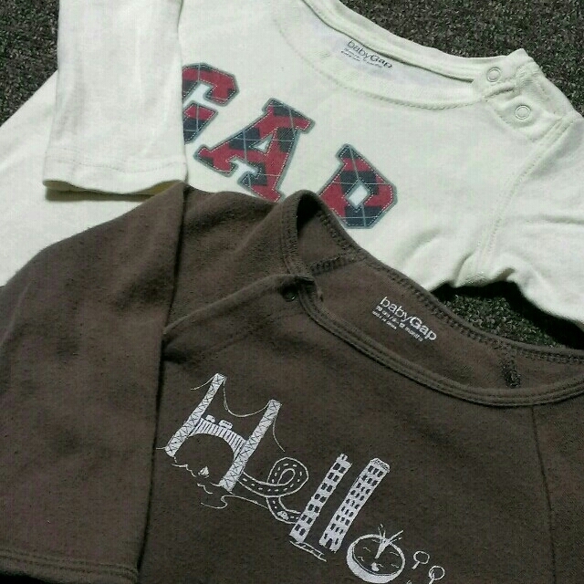 babyGAP(ベビーギャップ)のbabyGAPの肌着★3枚セット★ キッズ/ベビー/マタニティのベビー服(~85cm)(肌着/下着)の商品写真