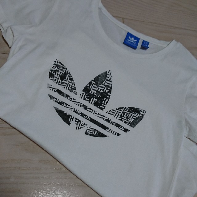 adidas(アディダス)のadidas originals Tシャツ レディースのトップス(Tシャツ(半袖/袖なし))の商品写真