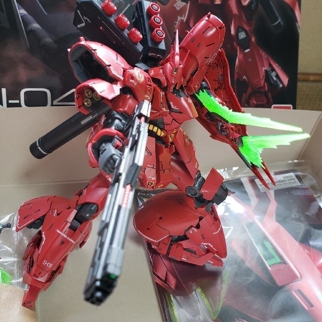 完成品 RG  サザビー BANDAI バンダイ 機動戦士ガンダム SAZABI