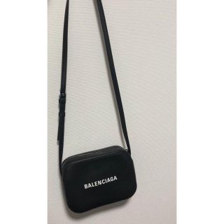 バレンシアガ(Balenciaga)の★本日限りの限定特価★ 新品　バレンシアガ　エブリデイ　カメラバック　xs 黒(ショルダーバッグ)